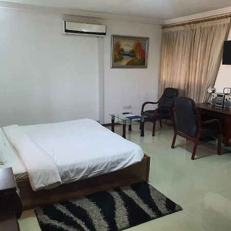 Eastoment Hotel Accra Luaran gambar