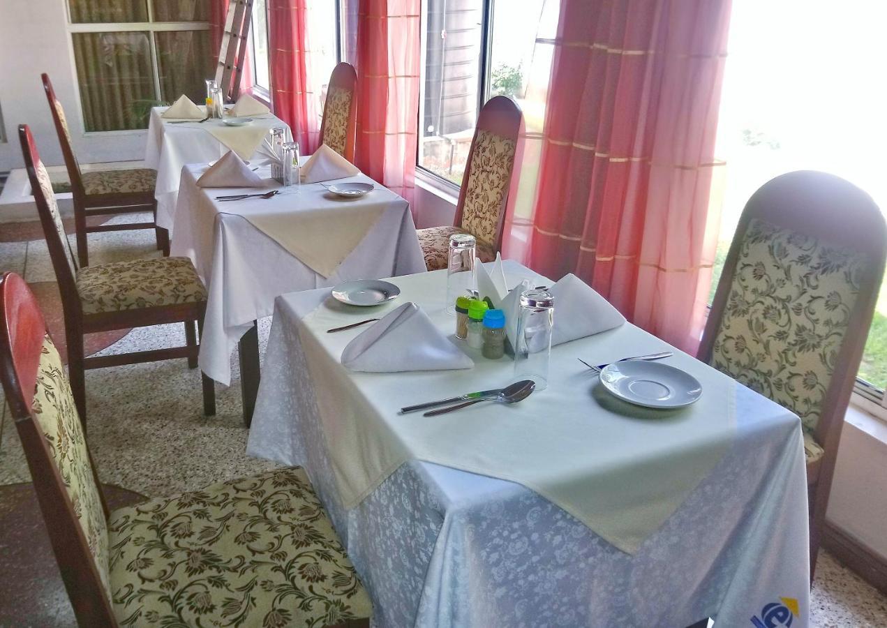 Eastoment Hotel Accra Luaran gambar