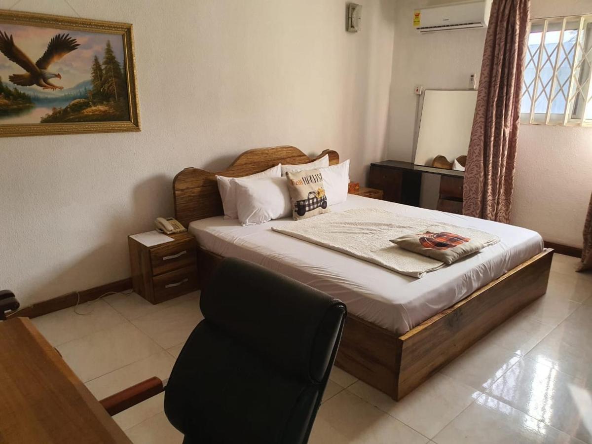 Eastoment Hotel Accra Luaran gambar