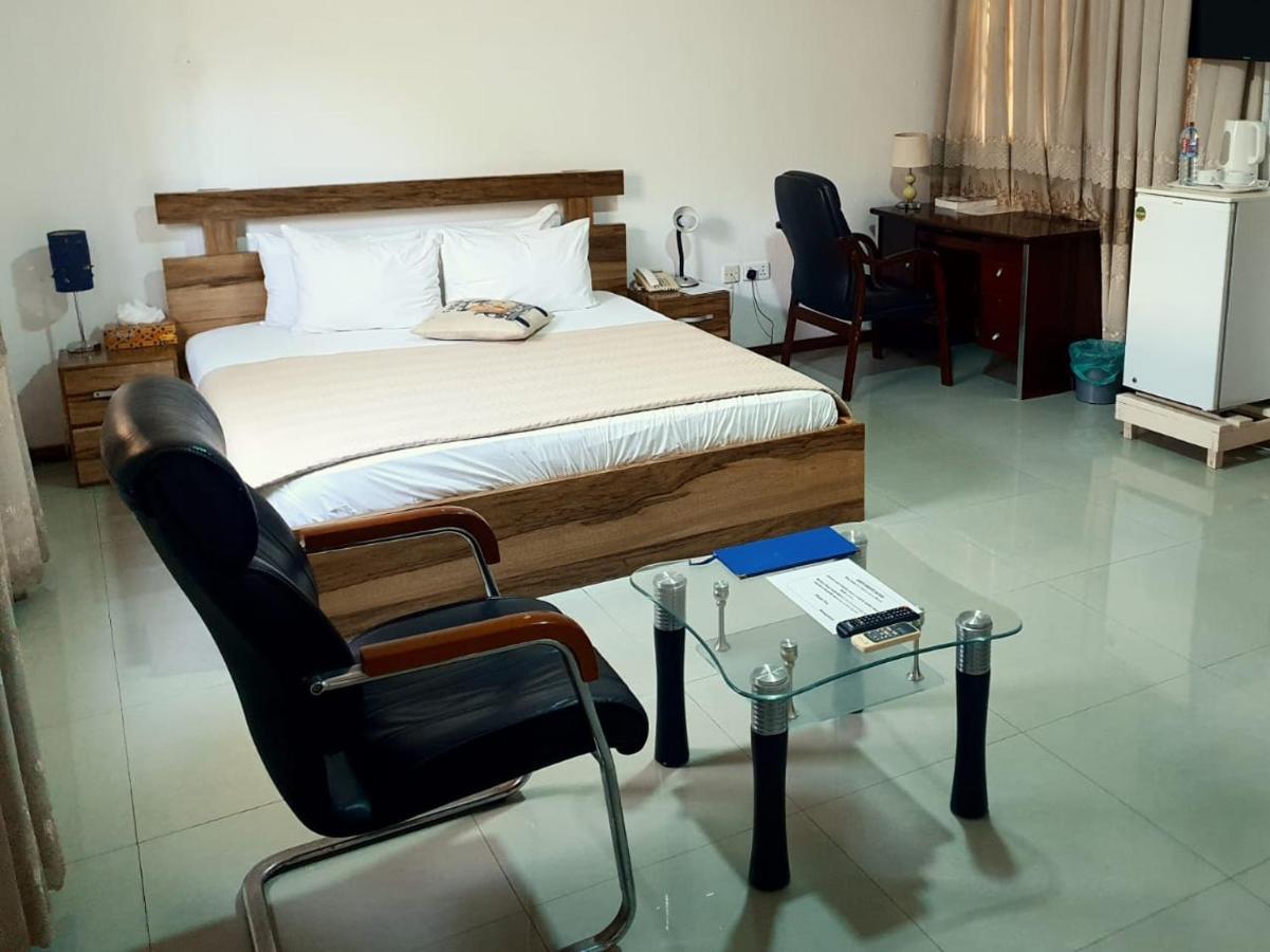 Eastoment Hotel Accra Luaran gambar