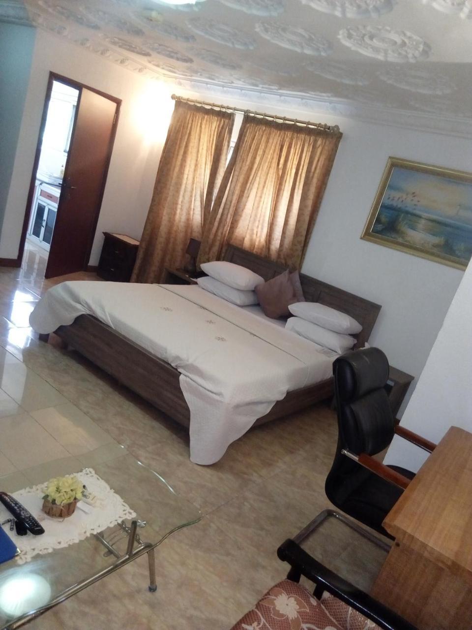 Eastoment Hotel Accra Luaran gambar