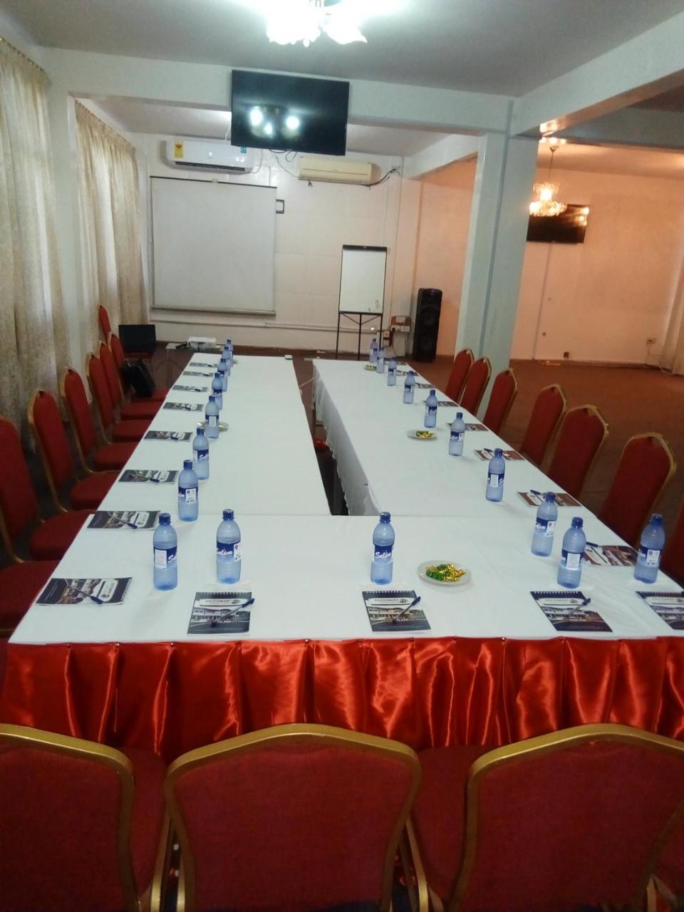 Eastoment Hotel Accra Luaran gambar